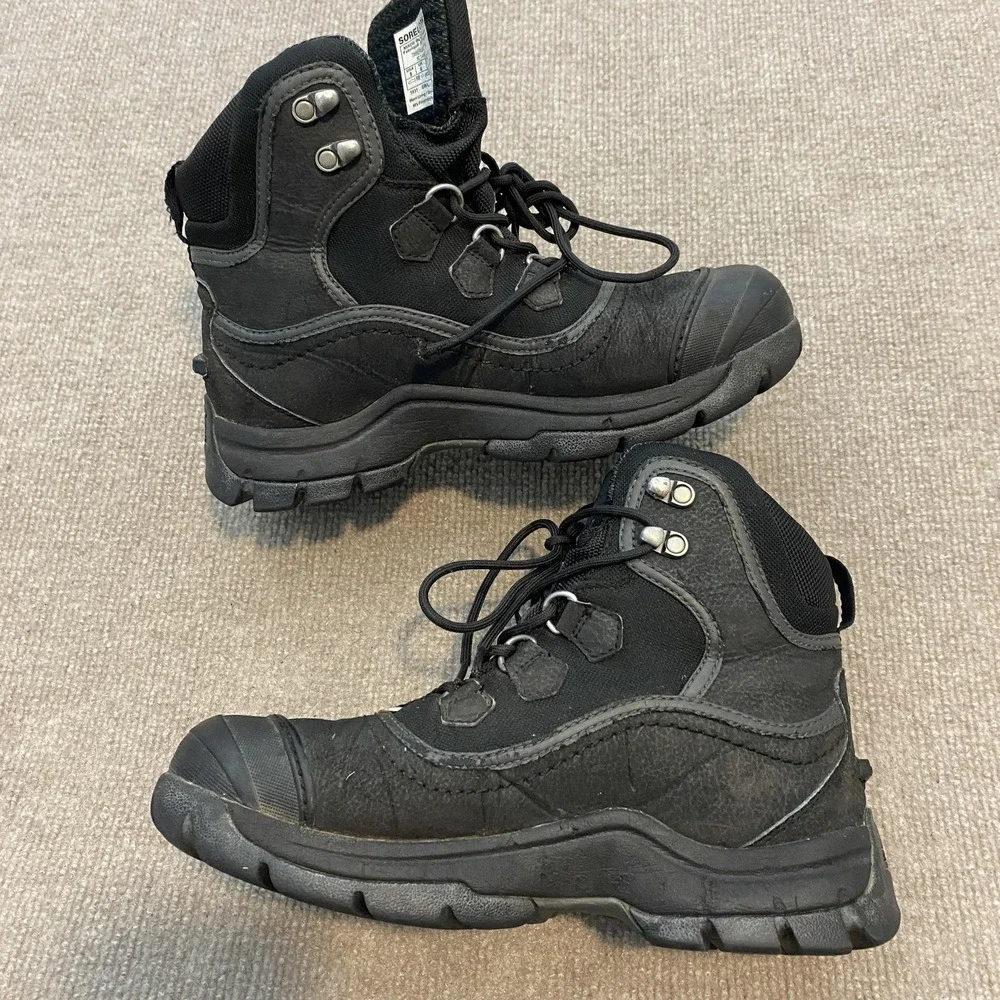 Sorel Timberwolf‎ Boots Womens Size 8 Black Waterproof Ankle Lace Up NL1487-011